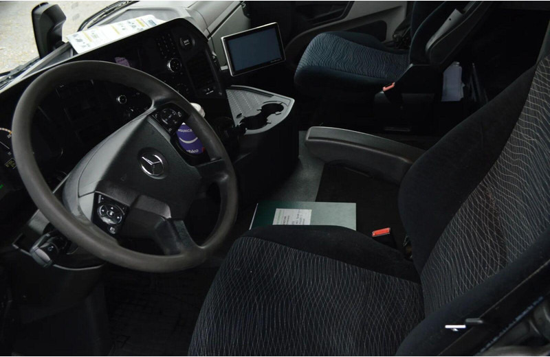 Camión frigorífico Mercedes-Benz ANTOS 2540 REFRIGERATOR + LIFT + SIDE DOOR: foto 15