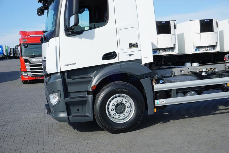 Camión chasis Mercedes-Benz ANTOS / 2545 / ACC / E 6 / BDF + WINDA / 7.15 , 7.45, 7.82 M / O: foto 18