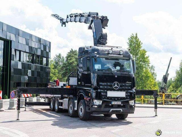 Mercedes-Benz AROCS 3251 8x4 HMF 8520 Fly Jib Winch - Camión caja abierta, Camión grúa: foto 2 Mercedes-Benz AROCS 3251 8x4 HMF 8520 Fly Jib Winch - Camión caja abierta, Camión grúa: foto 2