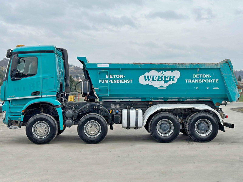 Mercedes-Benz AROCS 4142* KIPPER / 8x4 * TOPZUSTAND - Camión volquete: foto 3 Mercedes-Benz AROCS 4142* KIPPER / 8x4 * TOPZUSTAND - Camión volquete: foto 3