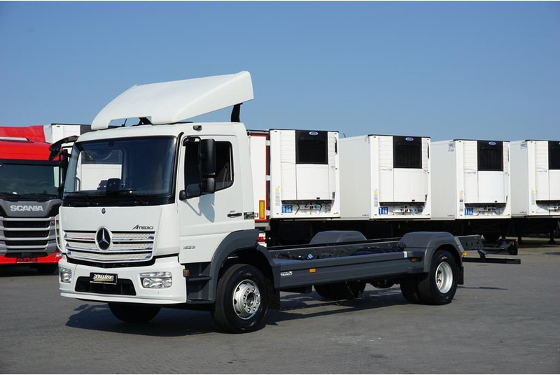 Mercedes-Benz ATEGO / 1523 / ACC / EURO 6 / PODWOZIE DO ZABUDOWY / DŁ. 6,75 M - Camión chasis: foto 2 Mercedes-Benz ATEGO / 1523 / ACC / EURO 6 / PODWOZIE DO ZABUDOWY / DŁ. 6,75 M - Camión chasis: foto 2