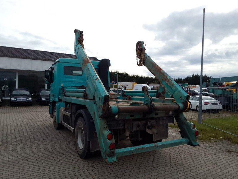 Mercedes-Benz Actros 1836 - Camión portacontenedor de cadenas: foto 4 Mercedes-Benz Actros 1836 - Camión portacontenedor de cadenas: foto 4