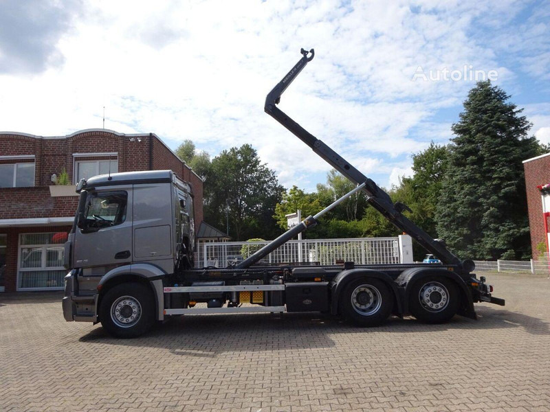Mercedes-Benz Actros 2545 - Hook lift truck 6x2 - Camión multibasculante: foto 4 Mercedes-Benz Actros 2545 - Hook lift truck 6x2 - Camión multibasculante: foto 4