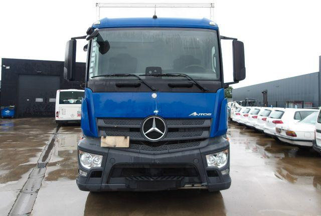 Mercedes-Benz Antos 2832 Koffer + tail lift 6x2 - Camión caja cerrada: foto 3 Mercedes-Benz Antos 2832 Koffer + tail lift 6x2 - Camión caja cerrada: foto 3