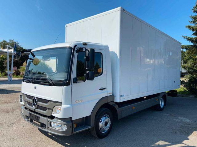 Mercedes-Benz Atego 816 - Camión caja cerrada: foto 1 Mercedes-Benz Atego 816 - Camión caja cerrada: foto 1