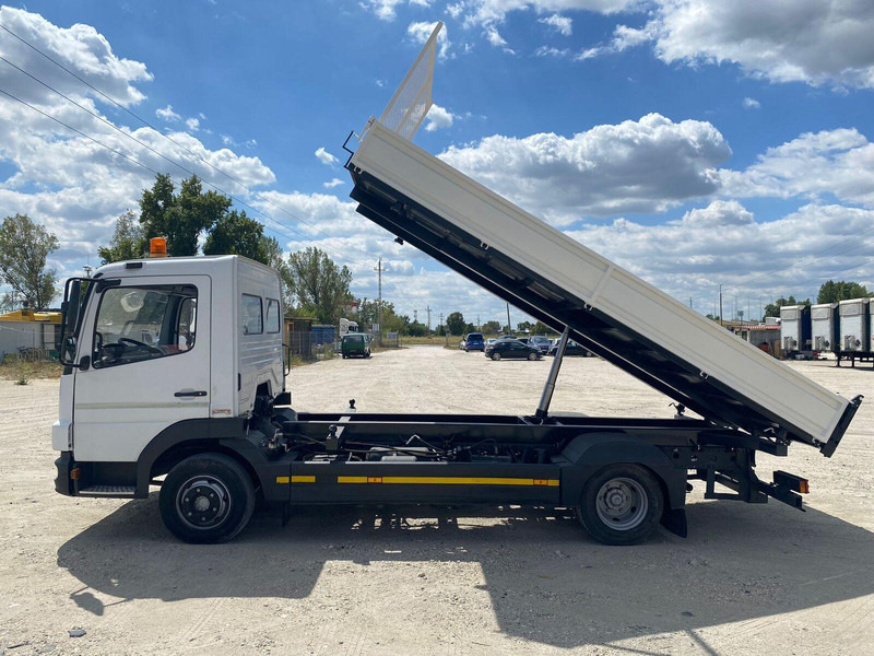 Mercedes-Benz Atego 818 - 3 sided tipper - Camión volquete: foto 5 Mercedes-Benz Atego 818 - 3 sided tipper - Camión volquete: foto 5