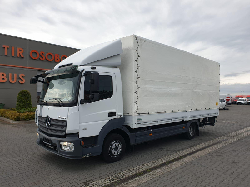 Mercedes-Benz Atego 818 TILT+LIFT 1.HAND 72000km !! - Camión caja cerrada: foto 1 Mercedes-Benz Atego 818 TILT+LIFT 1.HAND 72000km !! - Camión caja cerrada: foto 1