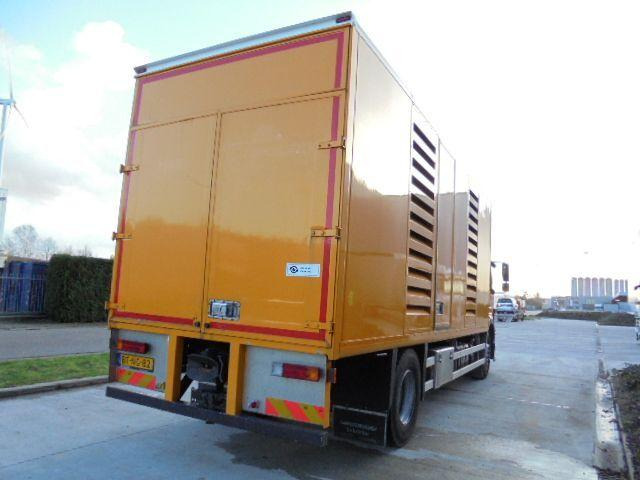 Mercedes-Benz Axor 1829 - Vacuum truck - Limpieza de alcantarillado: foto 4 Mercedes-Benz Axor 1829 - Vacuum truck - Limpieza de alcantarillado: foto 4