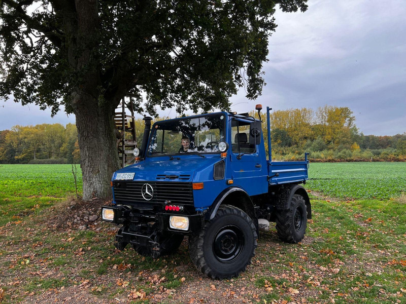 Mercedes-Benz Unimog 427 Platós hókotrócs - Motoazada: foto 2 Mercedes-Benz Unimog 427 Platós hókotrócs - Motoazada: foto 2