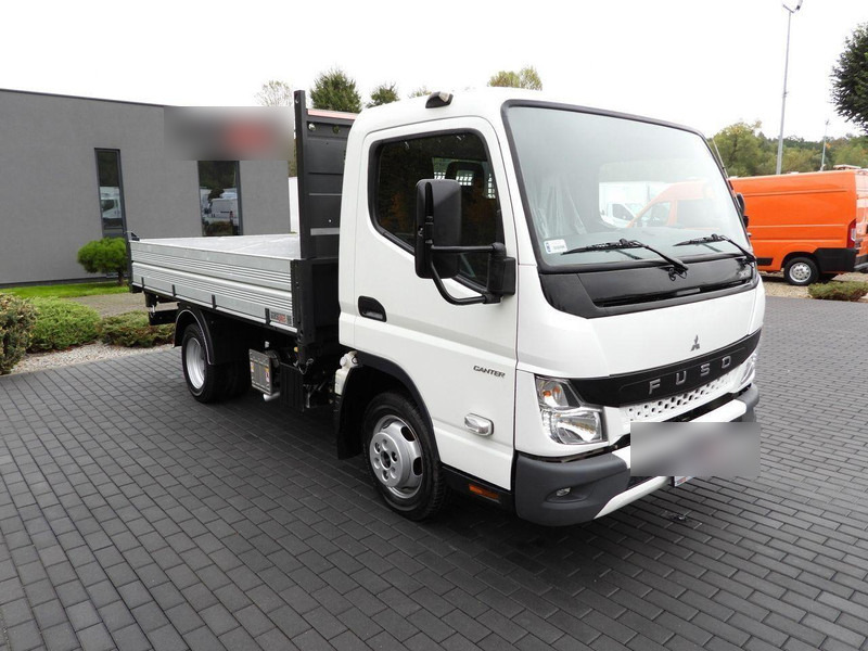 Mitsubishi CANTER FUSO 3C15 - Camión volquete: foto 4 Mitsubishi CANTER FUSO 3C15 - Camión volquete: foto 4