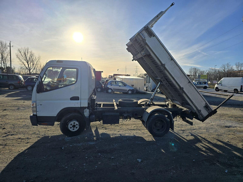 Mitsubishi Canter Fuso 3,0 d - 3 sided Tipper - Furgoneta basculante: foto 5 Mitsubishi Canter Fuso 3,0 d - 3 sided Tipper - Furgoneta basculante: foto 5
