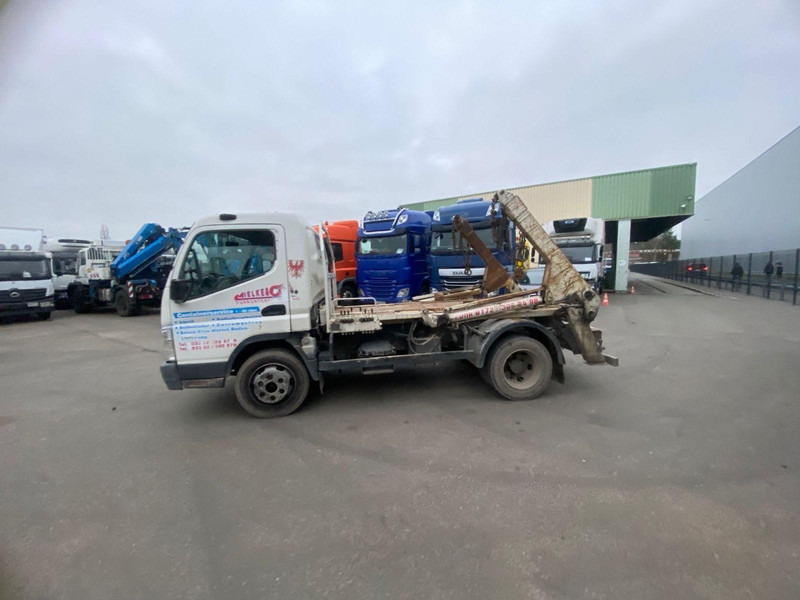 Mitsubishi Fuso FE 85 Meier-Ratio PAK 4 V - Camión portacontenedor de cadenas: foto 5 Mitsubishi Fuso FE 85 Meier-Ratio PAK 4 V - Camión portacontenedor de cadenas: foto 5