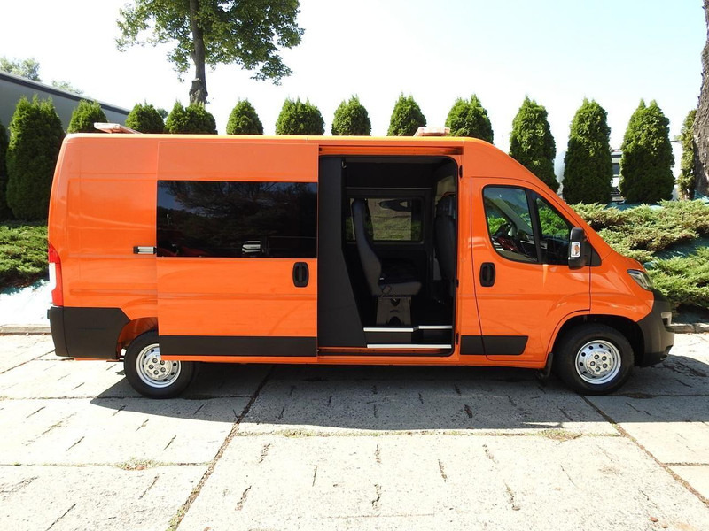 Minibús, Furgoneta de pasajeros Peugeot BOXER FURGON BRYGADÓWKA  7 MIEJSC KLIMATYZACJA  120KM [ M94132 ]: foto 8