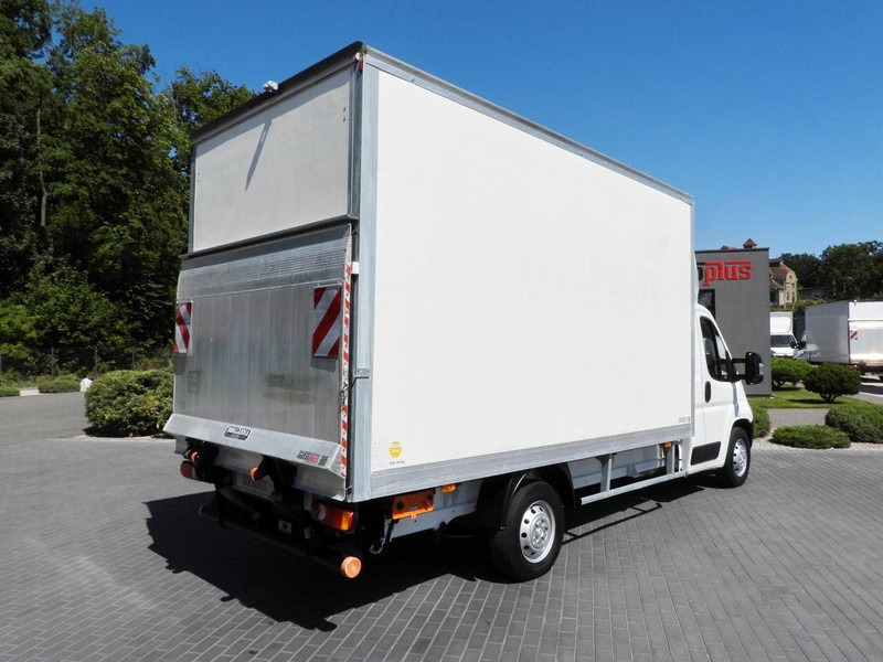 Peugeot BOXER KONTENER WINDA 8 PALET TEMPOMAT KLIMATYZACJA  130KM [ K249 - Furgoneta caja cerrada: foto 3 Peugeot BOXER KONTENER WINDA 8 PALET TEMPOMAT KLIMATYZACJA  130KM [ K249 - Furgoneta caja cerrada: foto 3