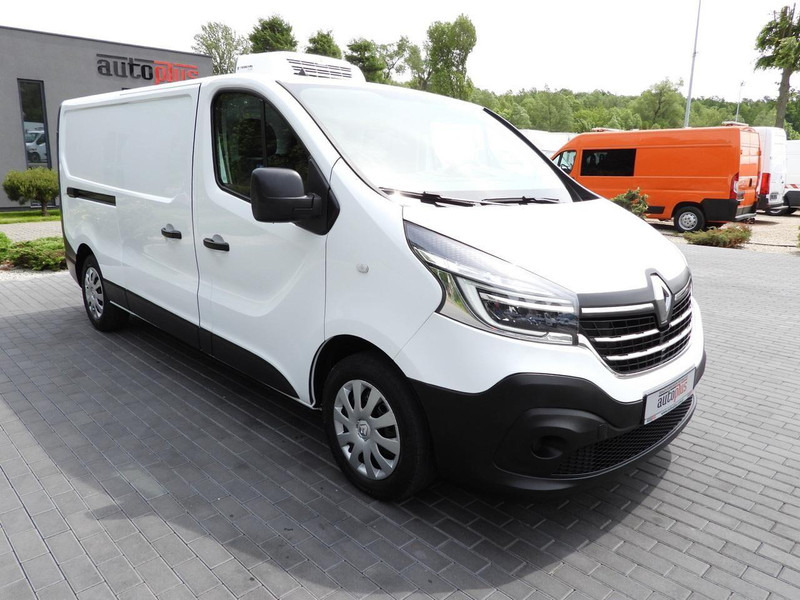 Renault TRAFIC  FURGON CHŁODNIA  0*C TEMPOMAT LEDY KLIMATYZACJA  120KM [ - Furgoneta frigorifica: foto 4 Renault TRAFIC  FURGON CHŁODNIA  0*C TEMPOMAT LEDY KLIMATYZACJA  120KM [ - Furgoneta frigorifica: foto 4