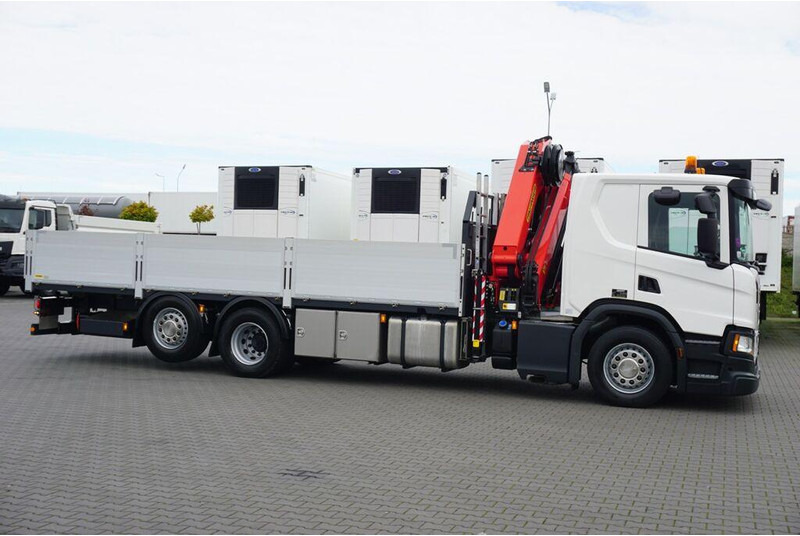 Scania P 410 / 6 X 2 / SKRZYNIOWY + HDS / PALFINGER PK 24 001 / OŚ SKRĘ - Camión caja abierta, Camión grúa: foto 4 Scania P 410 / 6 X 2 / SKRZYNIOWY + HDS / PALFINGER PK 24 001 / OŚ SKRĘ - Camión caja abierta, Camión grúa: foto 4
