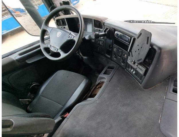 Scania P360 Hyvalift - Camión portacontenedor de cadenas: foto 5 Scania P360 Hyvalift - Camión portacontenedor de cadenas: foto 5