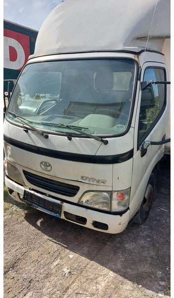 Toyota Dyna 150 3,0 D - Koffer - Furgoneta caja cerrada: foto 1 Toyota Dyna 150 3,0 D - Koffer - Furgoneta caja cerrada: foto 1