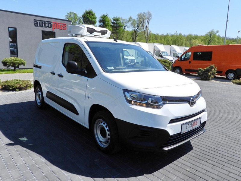 Toyota PROACE CITY  FURGON CHŁODNIA  -15*C ZASILANIE 230V TEMPOMAT KLIM - Furgoneta frigorifica: foto 4 Toyota PROACE CITY  FURGON CHŁODNIA  -15*C ZASILANIE 230V TEMPOMAT KLIM - Furgoneta frigorifica: foto 4