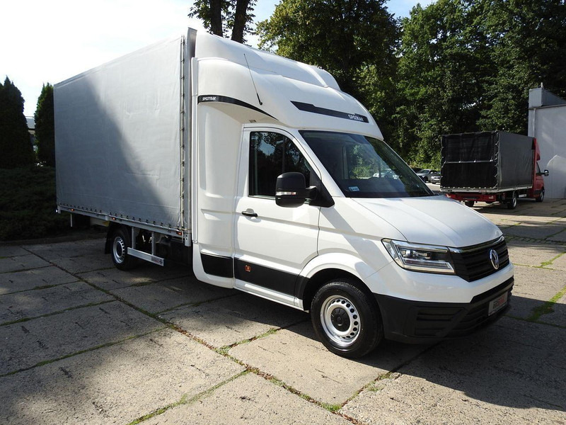 Volkswagen CRAFTER PLANDEKA 10 PALET WEBASTO TEMPOMAT KLIMATYZACJA LEDY 18 - Camión caja cerrada: foto 4 Volkswagen CRAFTER PLANDEKA 10 PALET WEBASTO TEMPOMAT KLIMATYZACJA LEDY 18 - Camión caja cerrada: foto 4