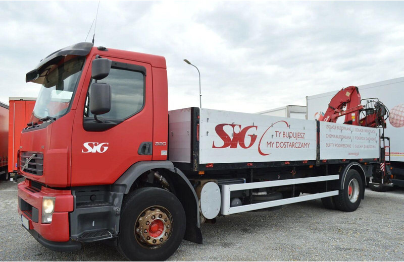 Volvo FE 18.320 FLATBED CRANE - Camión caja abierta, Camión grúa: foto 2 Volvo FE 18.320 FLATBED CRANE - Camión caja abierta, Camión grúa: foto 2