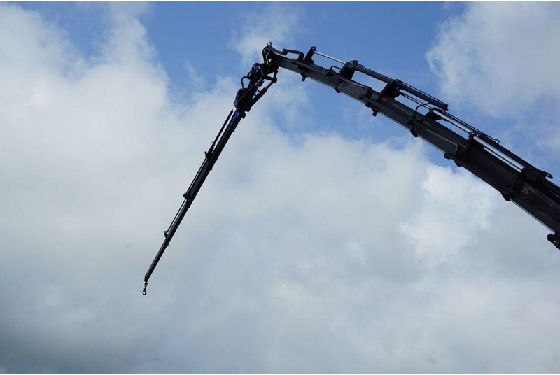Camión caja abierta, Camión grúa Volvo FH / 520 / 8 X 2 / SKRZYNIOWY + HDS / PM 85 SP + JIB J 1204 / WY: foto 12