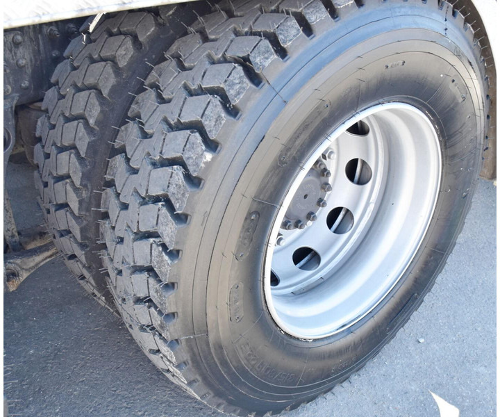 Leasing de Volvo FM 410 * Abrollkipper * TOPZUSTAND / 6x4 Volvo FM 410 * Abrollkipper * TOPZUSTAND / 6x4: foto 12 Leasing de Volvo FM 410 * Abrollkipper * TOPZUSTAND / 6x4 Volvo FM 410 * Abrollkipper * TOPZUSTAND / 6x4: foto 12