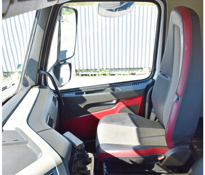 Leasing de Volvo FM 410 * Abrollkipper * TOPZUSTAND / 6x4 Volvo FM 410 * Abrollkipper * TOPZUSTAND / 6x4: foto 9 Leasing de Volvo FM 410 * Abrollkipper * TOPZUSTAND / 6x4 Volvo FM 410 * Abrollkipper * TOPZUSTAND / 6x4: foto 9
