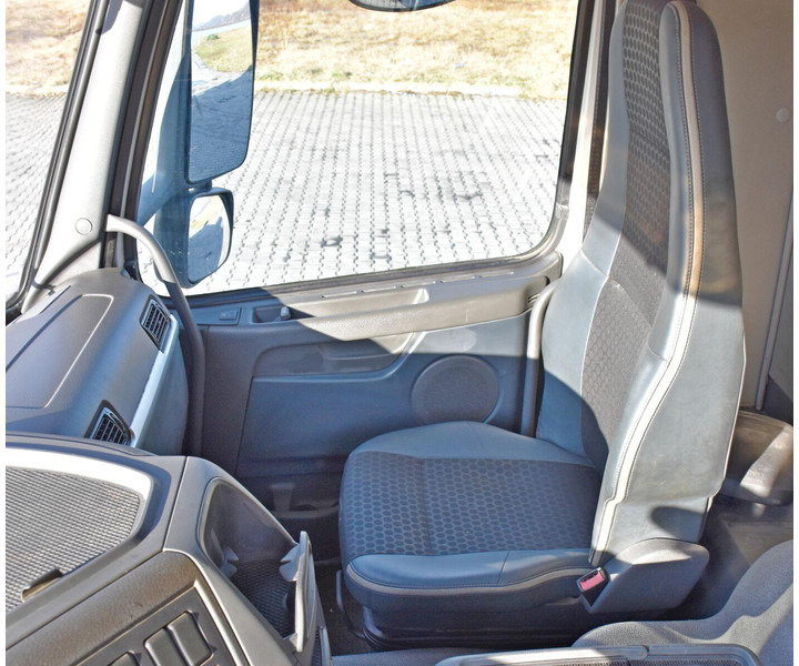 Camión caja abierta, Camión grúa Volvo FM 410: foto 11