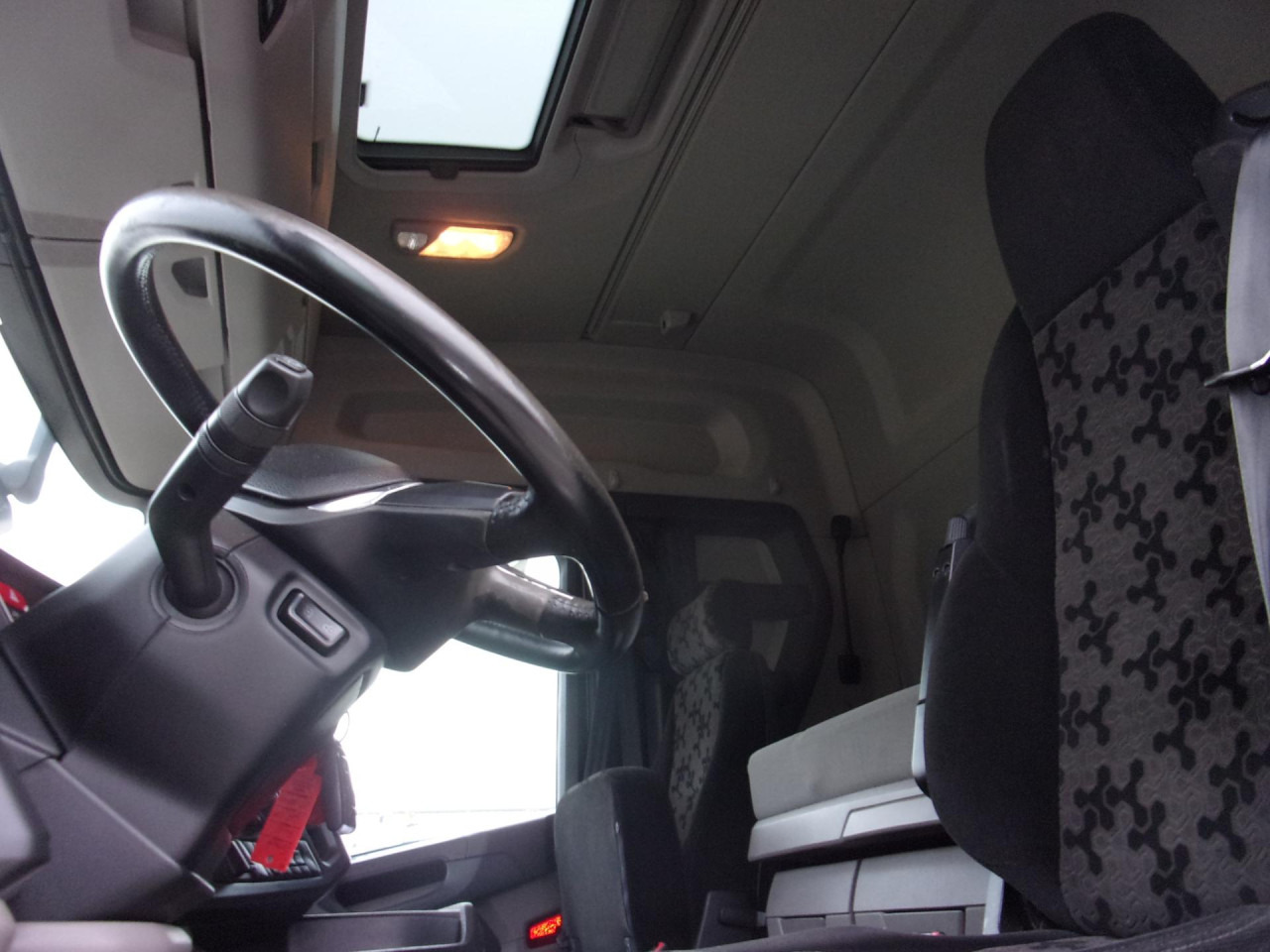 SCANIA R 410 A4x2NA - Cabeza tractora: foto 2 SCANIA R 410 A4x2NA - Cabeza tractora: foto 2