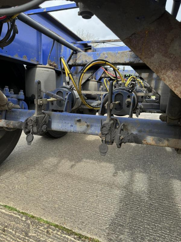 SDC Tri Axle Sliding Frame Skeletal - Semirremolque portacontenedore/ Intercambiable: foto 3 SDC Tri Axle Sliding Frame Skeletal - Semirremolque portacontenedore/ Intercambiable: foto 3