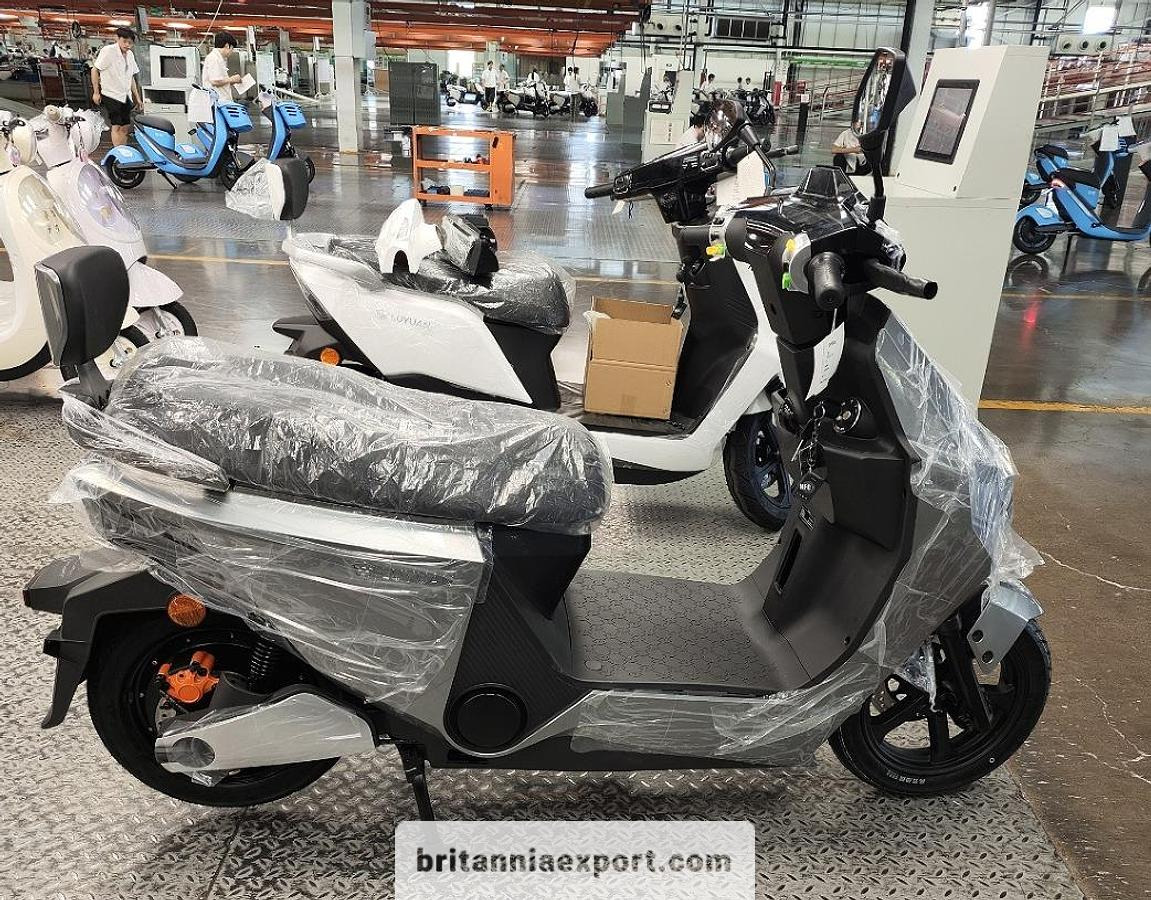 LUYUAN MKK Pro Max | 80 Km/h | 120-150 Km Range | Electric Scooter - Motocicleta: foto 2 LUYUAN MKK Pro Max | 80 Km/h | 120-150 Km Range | Electric Scooter - Motocicleta: foto 2