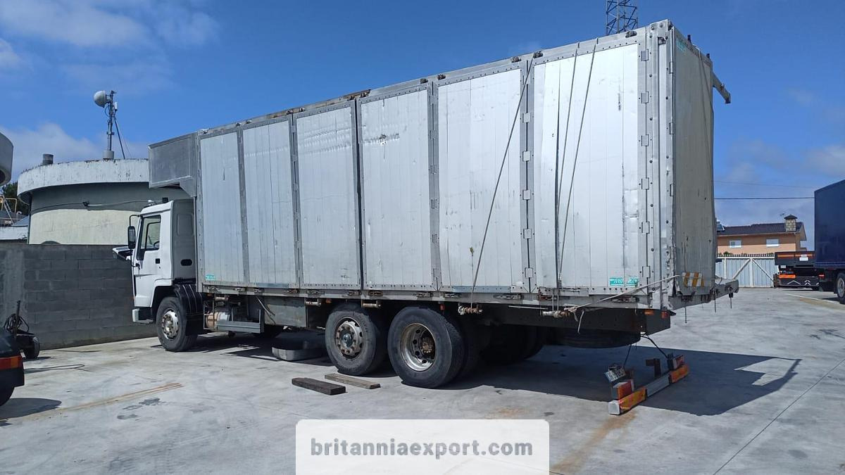 VOLVO FL10 320 | Intercooler | 6X2 | 26 ton - Camión volquete: foto 2 VOLVO FL10 320 | Intercooler | 6X2 | 26 ton - Camión volquete: foto 2