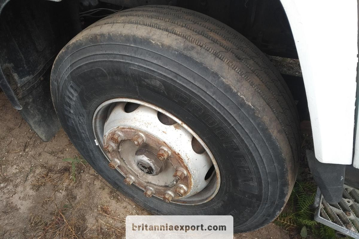 Camión volquete VOLVO FL7 260 Intercooler 6X2 Tipper – 26 Ton | 8 Tyres | Export Ready: foto 7