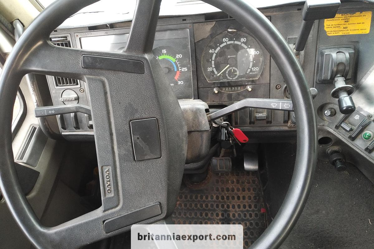 Camión volquete VOLVO FL7 260 Intercooler 6X2 Tipper – 26 Ton | 8 Tyres | Export Ready: foto 9