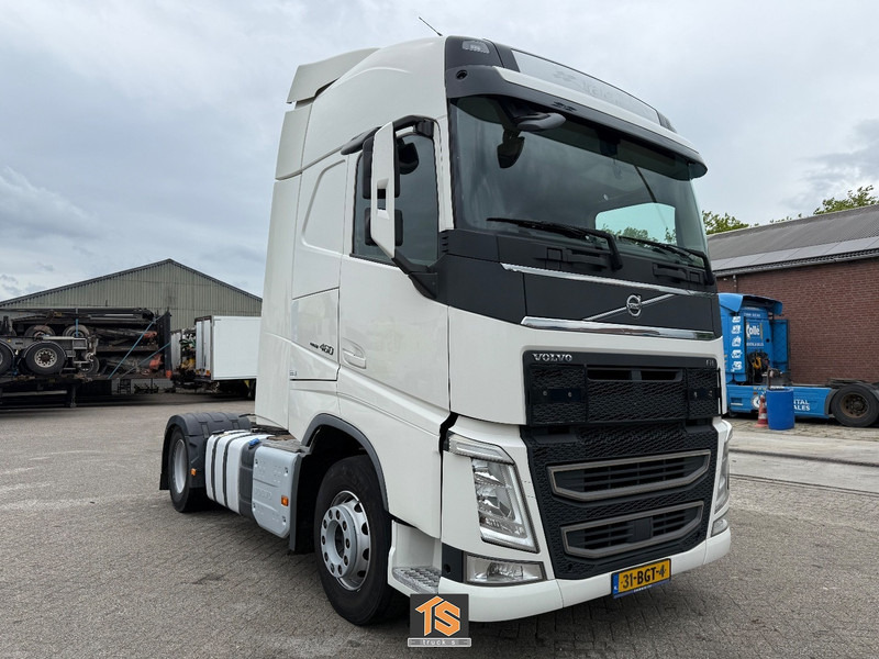 Volvo FH EURO 6 - AUTOMATIC - 2 TANKS - NL TRUCK - APK/TUV 02/2026 - NEW TACHO - TOP! - Cabeza tractora: foto 3 Volvo FH EURO 6 - AUTOMATIC - 2 TANKS - NL TRUCK - APK/TUV 02/2026 - NEW TACHO - TOP! - Cabeza tractora: foto 3