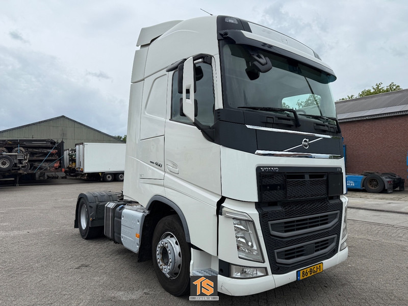 Volvo FH EURO 6 - AUTOMATIC - HYDRAULICS - NL TRUCK - APK/TUV 09/2025 - NEW TACHO - TOP! - Cabeza tractora: foto 3 Volvo FH EURO 6 - AUTOMATIC - HYDRAULICS - NL TRUCK - APK/TUV 09/2025 - NEW TACHO - TOP! - Cabeza tractora: foto 3