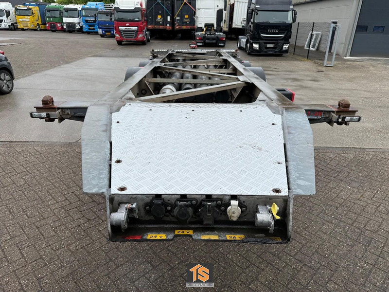 Van Hool 3B2013 20FT - ADR - MERCEDES AXLE - DRUM BRAKE - NL TOP TRAILER - 3x AVAILABLE! - Semirremolque portacontenedore/ Intercambiable: foto 3 Van Hool 3B2013 20FT - ADR - MERCEDES AXLE - DRUM BRAKE - NL TOP TRAILER - 3x AVAILABLE! - Semirremolque portacontenedore/ Intercambiable: foto 3