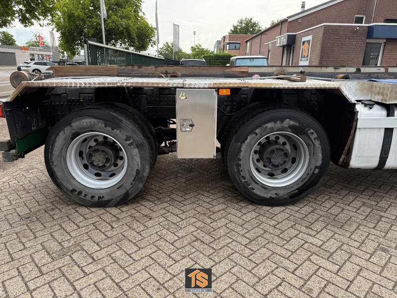 Volvo FH 460 8X4R CONTAINER - BIG AXLE - NL TOP TRUCK - TUV 1/26 - Camión portacontenedore/ Intercambiable: foto 4 Volvo FH 460 8X4R CONTAINER - BIG AXLE - NL TOP TRUCK - TUV 1/26 - Camión portacontenedore/ Intercambiable: foto 4