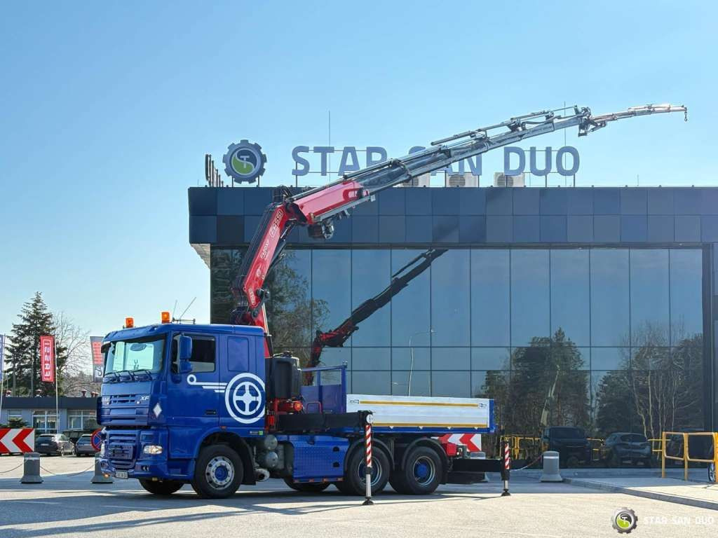 DAF XF 105.510 6x4 FASSI 450 FLY JIB Winch 5th - Cabeza tractora: foto 1 DAF XF 105.510 6x4 FASSI 450 FLY JIB Winch 5th - Cabeza tractora: foto 1
