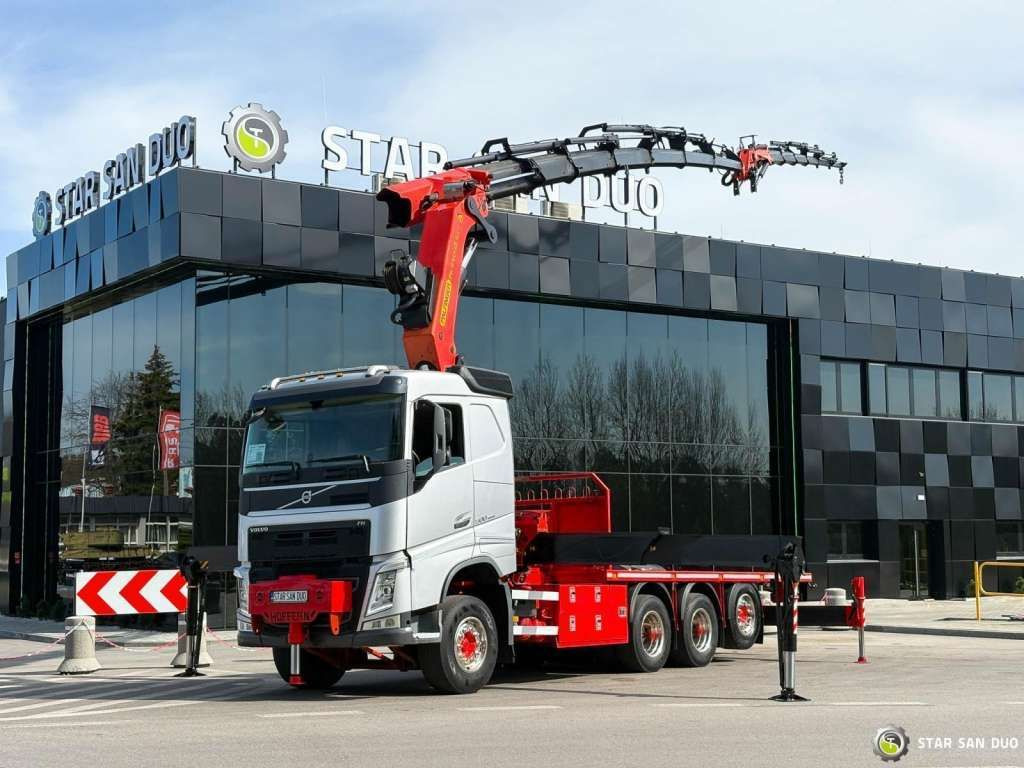 Volvo FH 500 8x4*4 PK65002 Fly JIB Crane 7456 h Winch - Cabeza tractora: foto 2 Volvo FH 500 8x4*4 PK65002 Fly JIB Crane 7456 h Winch - Cabeza tractora: foto 2