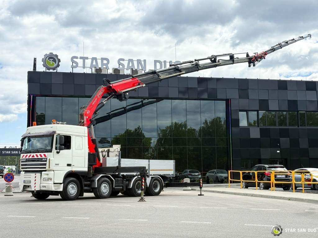 Camión grúa DAF  XF 105.510 8x4 FASSI F800 XP Crane Fifth wheel: foto 6