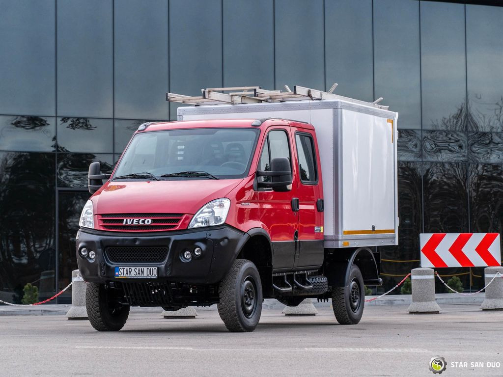 Iveco DAILLY 4x4 CAMPER EXPEDITION DOKA - Furgoneta caja cerrada, Furgoneta combi: foto 1 Iveco DAILLY 4x4 CAMPER EXPEDITION DOKA - Furgoneta caja cerrada, Furgoneta combi: foto 1