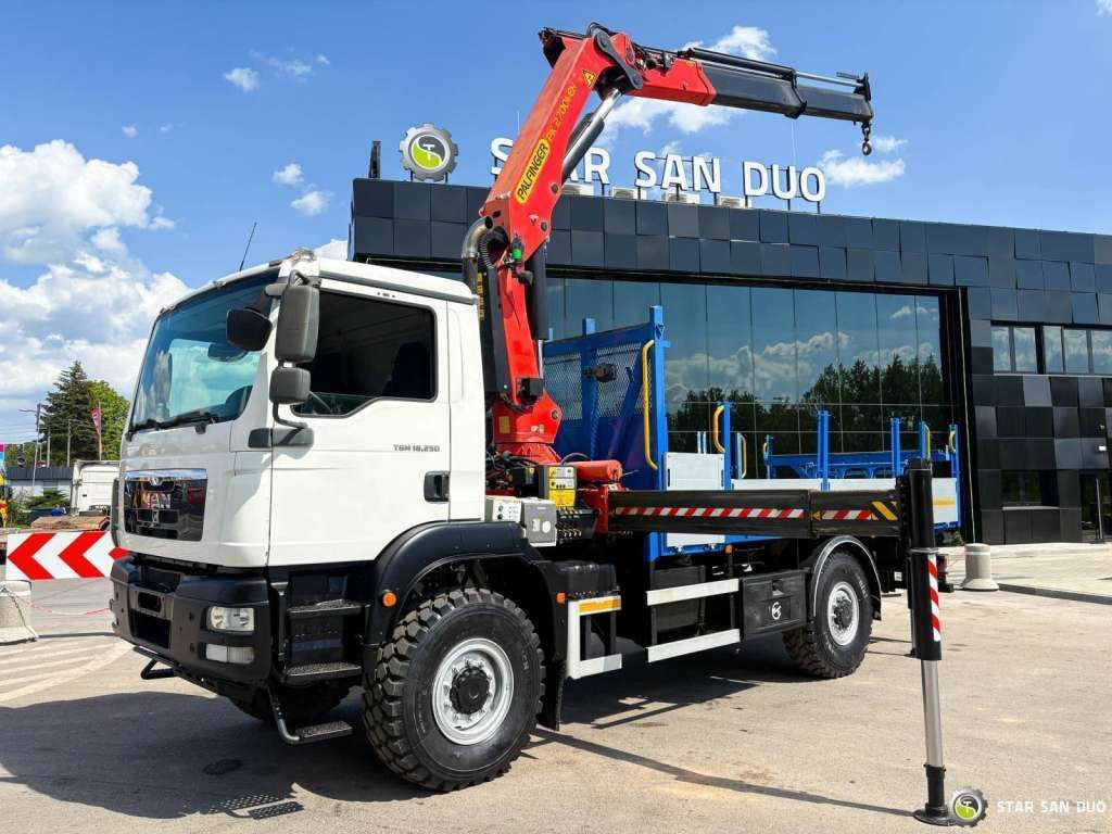 MAN TGM 18 250 4x4 PALFINGER PK 27001 HDS Crane Kra - Camión volquete: foto 3 MAN TGM 18 250 4x4 PALFINGER PK 27001 HDS Crane Kra - Camión volquete: foto 3