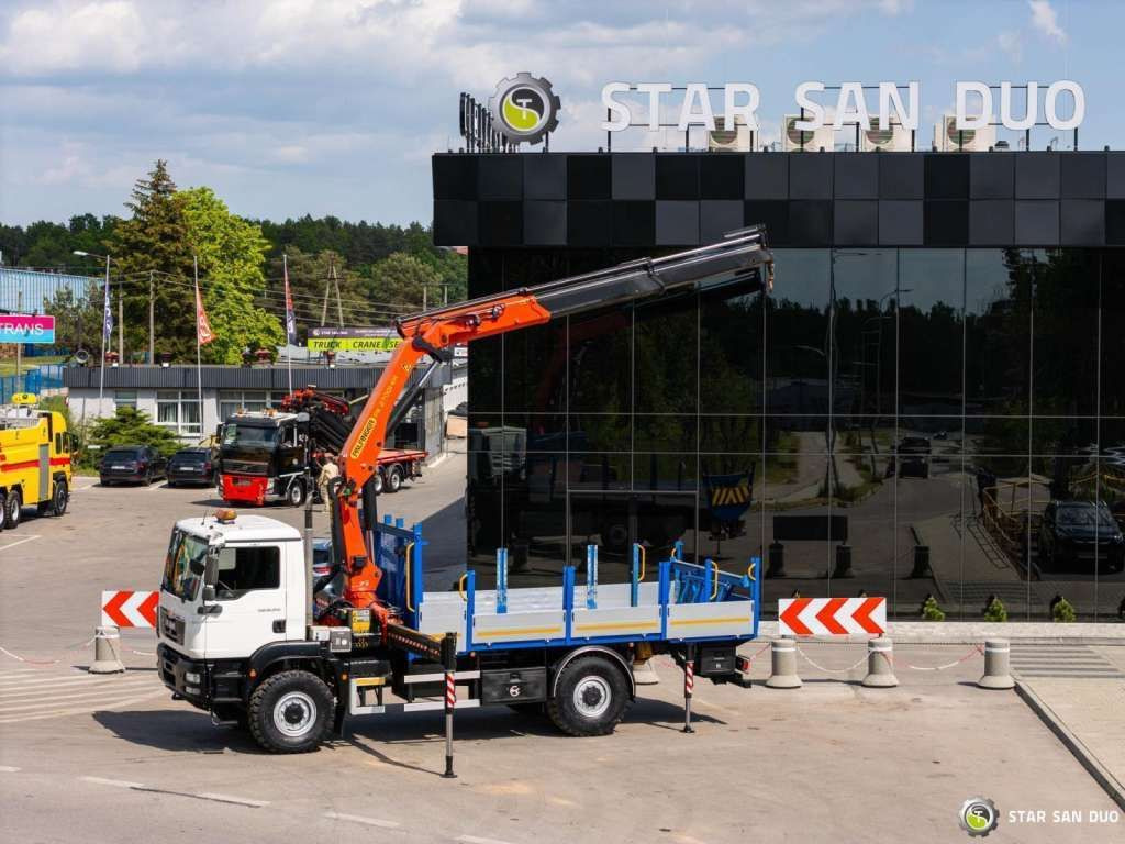 MAN TGM 18 250 4x4 PALFINGER PK 27001 HDS Crane Kra - Camión volquete: foto 1 MAN TGM 18 250 4x4 PALFINGER PK 27001 HDS Crane Kra - Camión volquete: foto 1