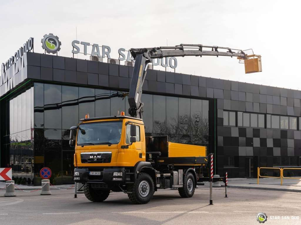MAN TGM 18.340 4x4 PALFINGER PK 20002 CRANE BASKET MAN TGM 18.340 4x4 PALFINGER PK 20002 CRANE BASKET - Camión grúa, Camión caja abierta: foto 1 MAN TGM 18.340 4x4 PALFINGER PK 20002 CRANE BASKET MAN TGM 18.340 4x4 PALFINGER PK 20002 CRANE BASKET - Camión grúa, Camión caja abierta: foto 1