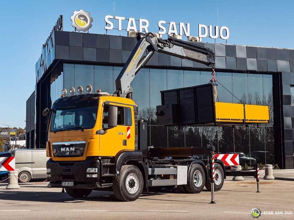 MAN TGS 28.480 6x4x4 H PALFINGER PK 29002 CRANE 5th - Camión grúa: foto 2 MAN TGS 28.480 6x4x4 H PALFINGER PK 29002 CRANE 5th - Camión grúa: foto 2