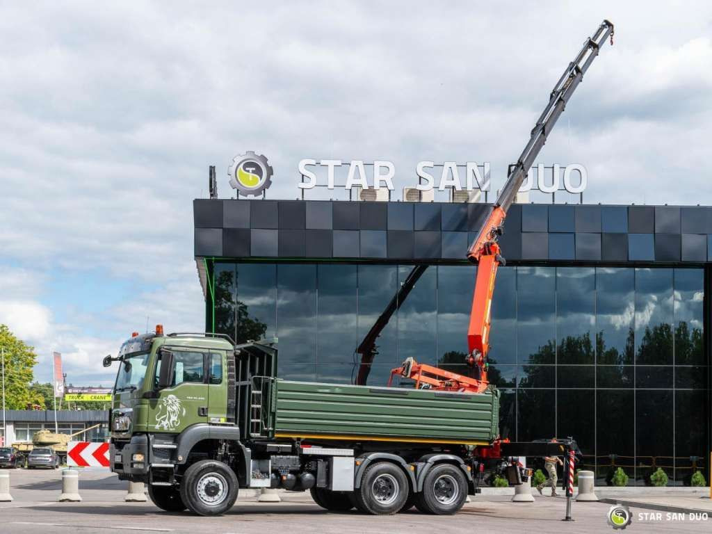 MAN TGS 35.480 PALFINGER PK 20002 HDS Grapple Tippe - Camión grúa: foto 3 MAN TGS 35.480 PALFINGER PK 20002 HDS Grapple Tippe - Camión grúa: foto 3