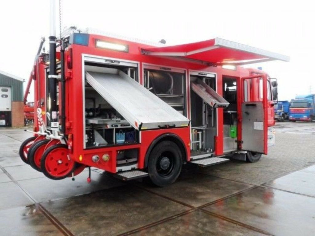 Mercedes-Benz ACTROS 1835 Feuerwehr 2080 L Fire Unit !! - Camión de bomberos: foto 5 Mercedes-Benz ACTROS 1835 Feuerwehr 2080 L Fire Unit !! - Camión de bomberos: foto 5