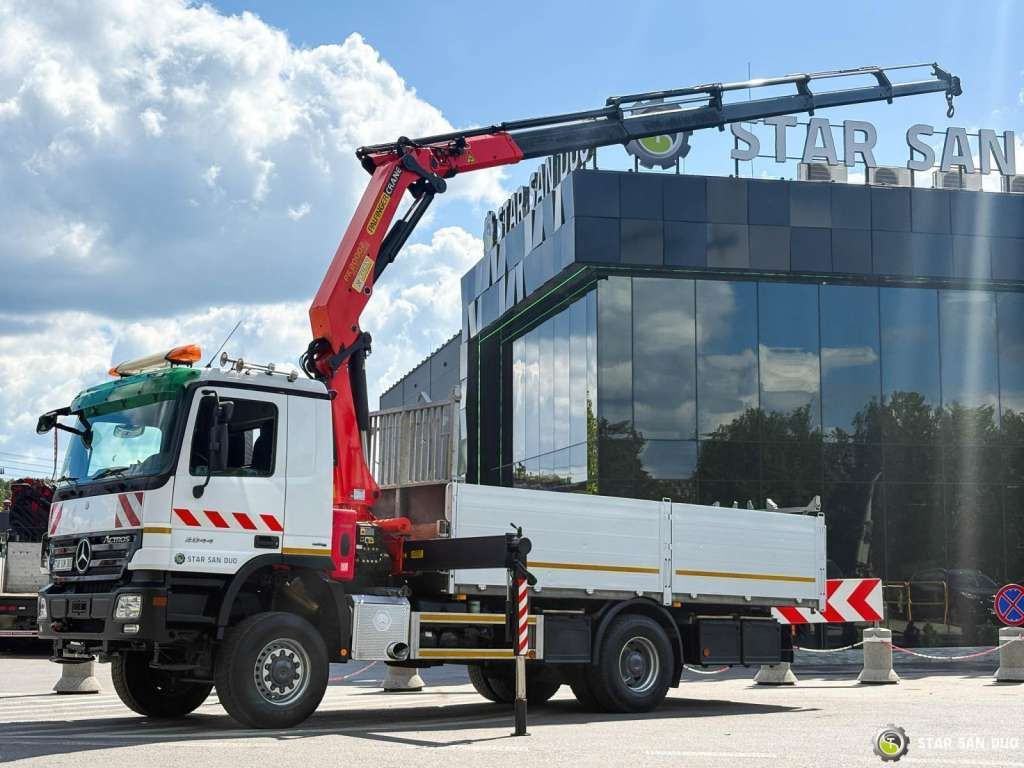Mercedes-Benz ACTROS 2044A 4x4 Palfinger PK 20002 hds Crane - Camión grúa: foto 5 Mercedes-Benz ACTROS 2044A 4x4 Palfinger PK 20002 hds Crane - Camión grúa: foto 5